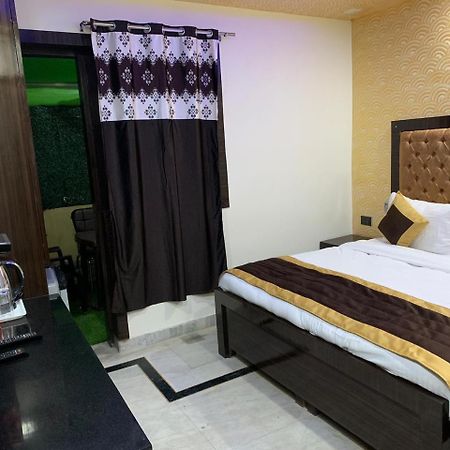 N.K. Residency Hotel New Delhi Exterior photo