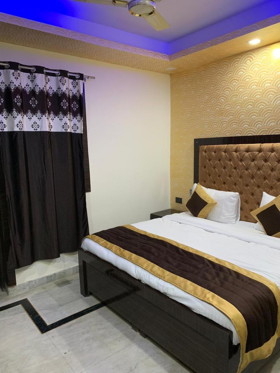 N.K. Residency Hotel New Delhi Exterior photo